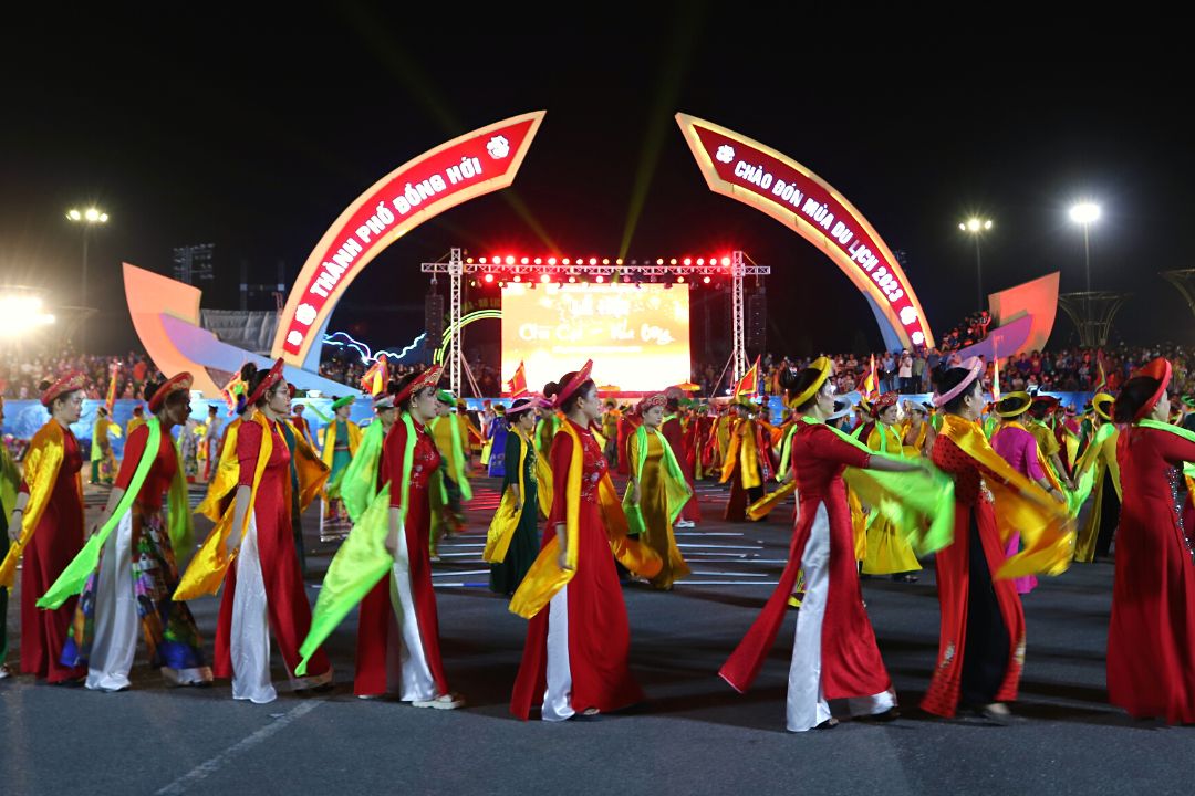 Lễ hội Chèo Cạn - Múa Bông ở xã Bảo Ninh, TP.Đồng Hới, Quảng Bình