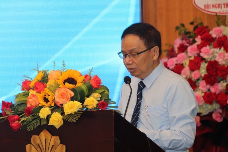 PGS-TS Nguyễn Hồng Tiến – Chủ tịch Hội Chiếu sáng Việt Nam khai mạc hội nghị.