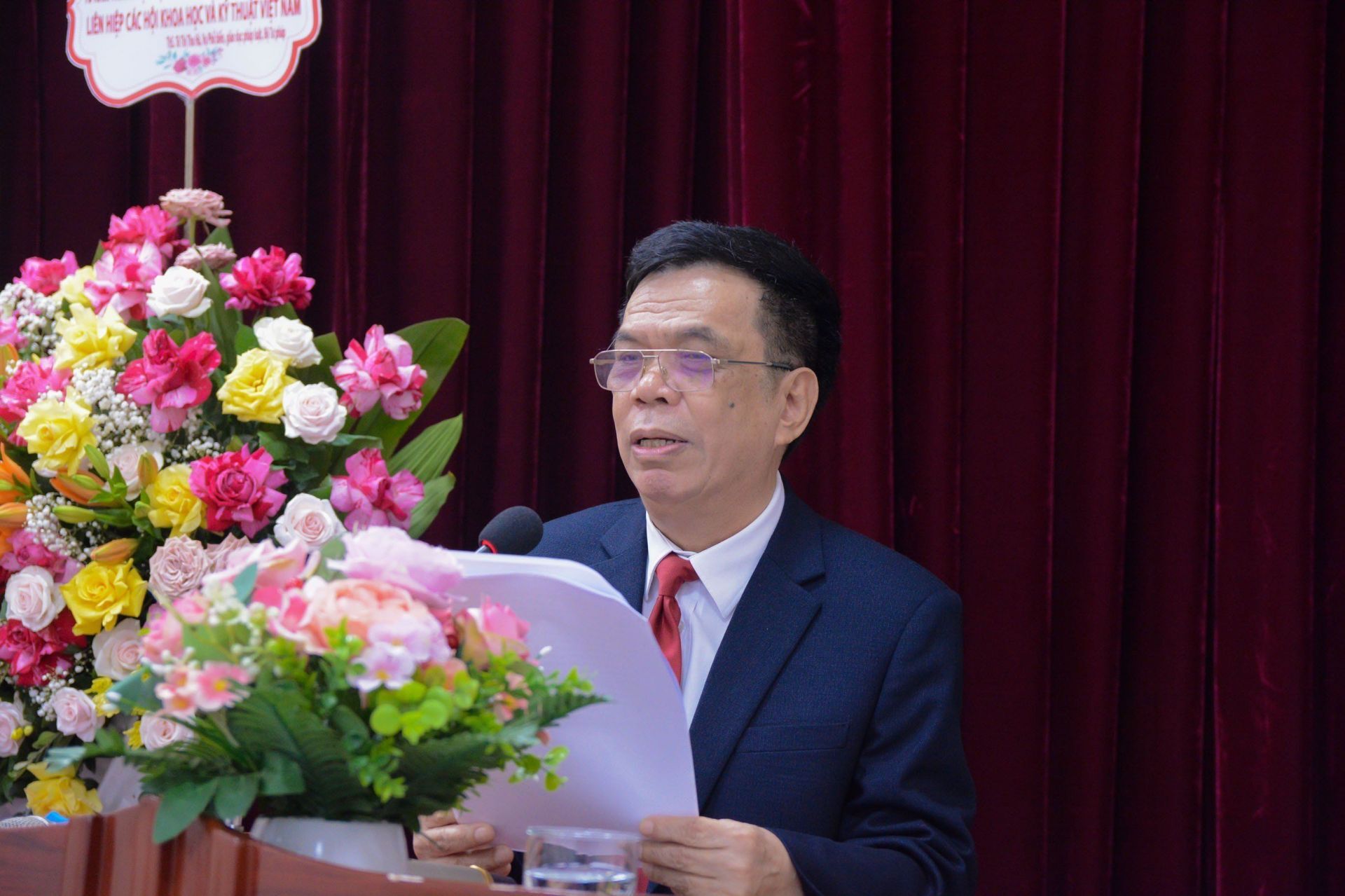 PGS.TS Nguyễn Tất Viễn, Viện trưởng Viện Chính sách, Pháp luật và Quản lý nhiệm kỳ 2023-2028 phát biểu.