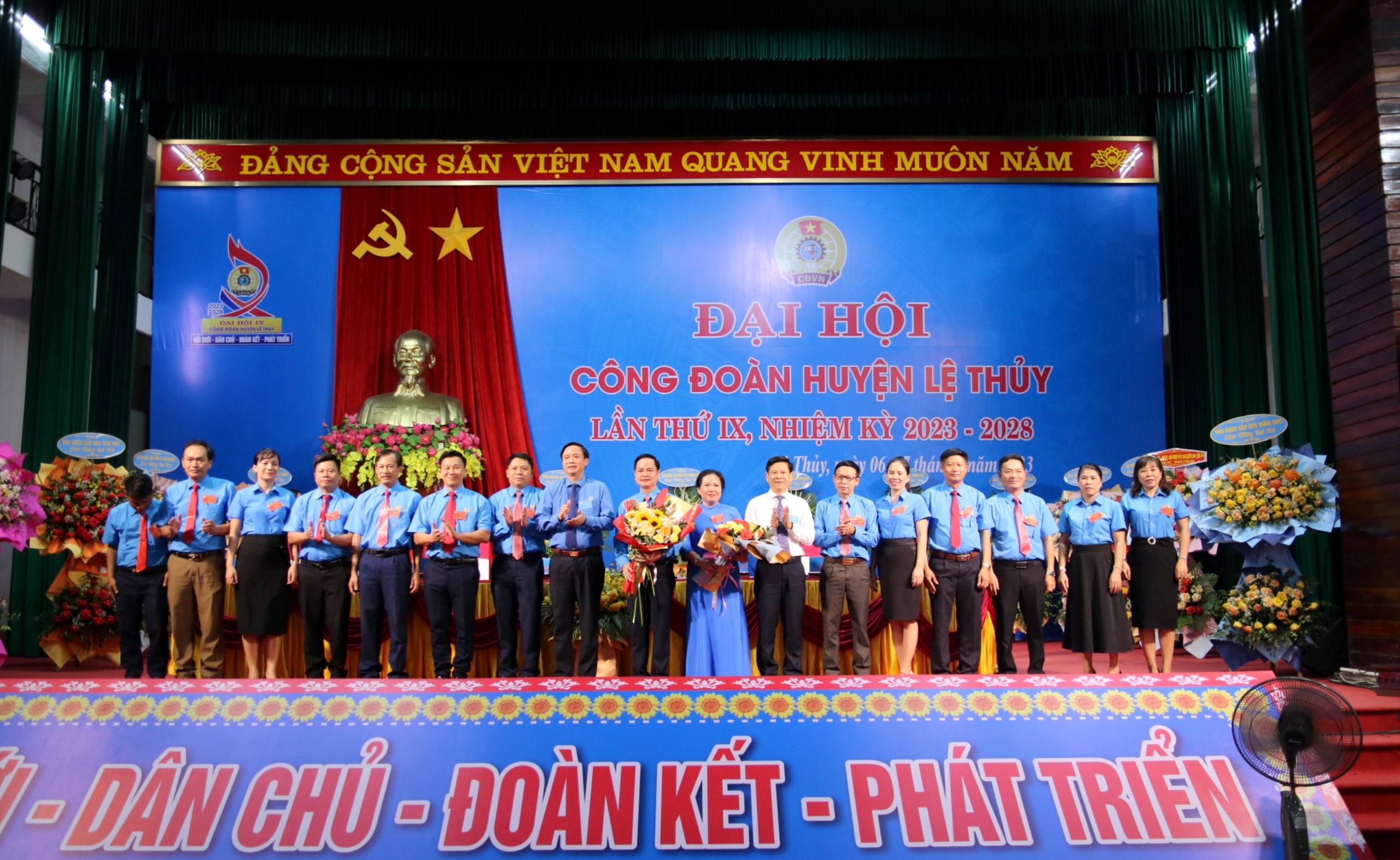 Ban chấp hành khóa mới gồm 15 thành viên.