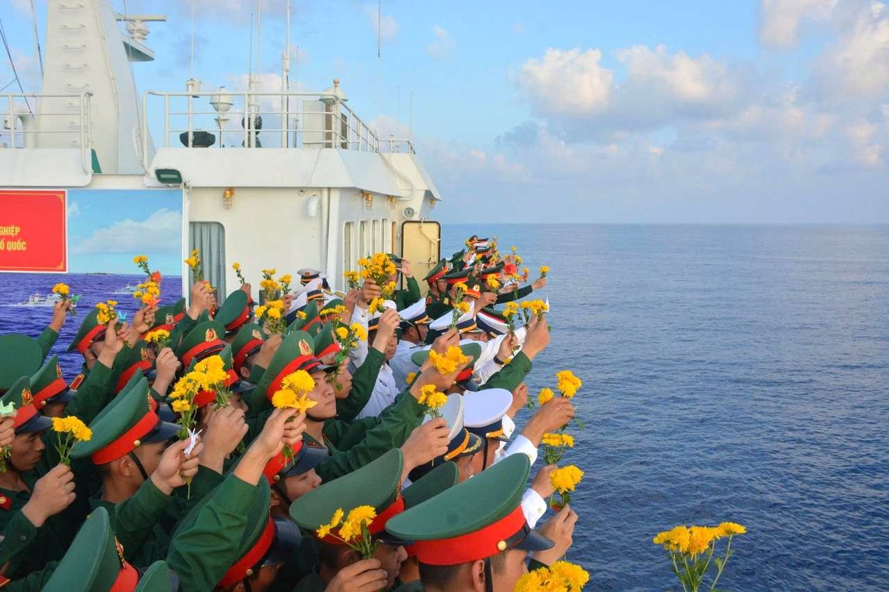 Đoàn công tác số 4 hoàn thành chuyến thăm Đặc khu Trường Sa và Nhà giàn DK1 an toàn, ý nghĩa