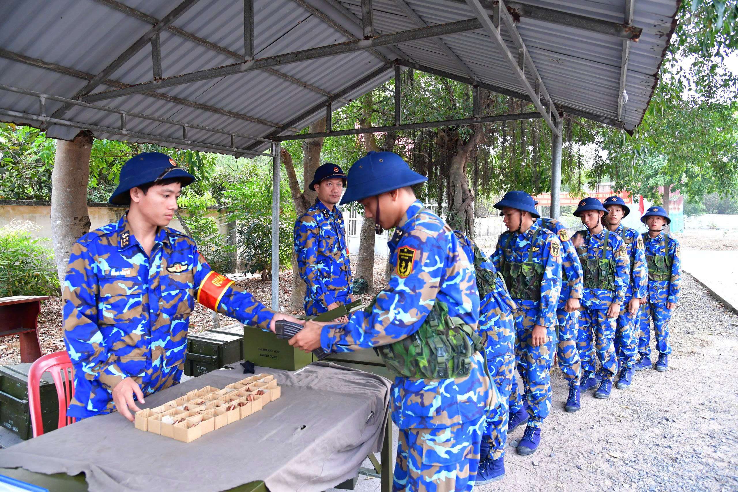 Dấu mốc trên hành trình trưởng thành của những chàng trai tuổi đôi mươi