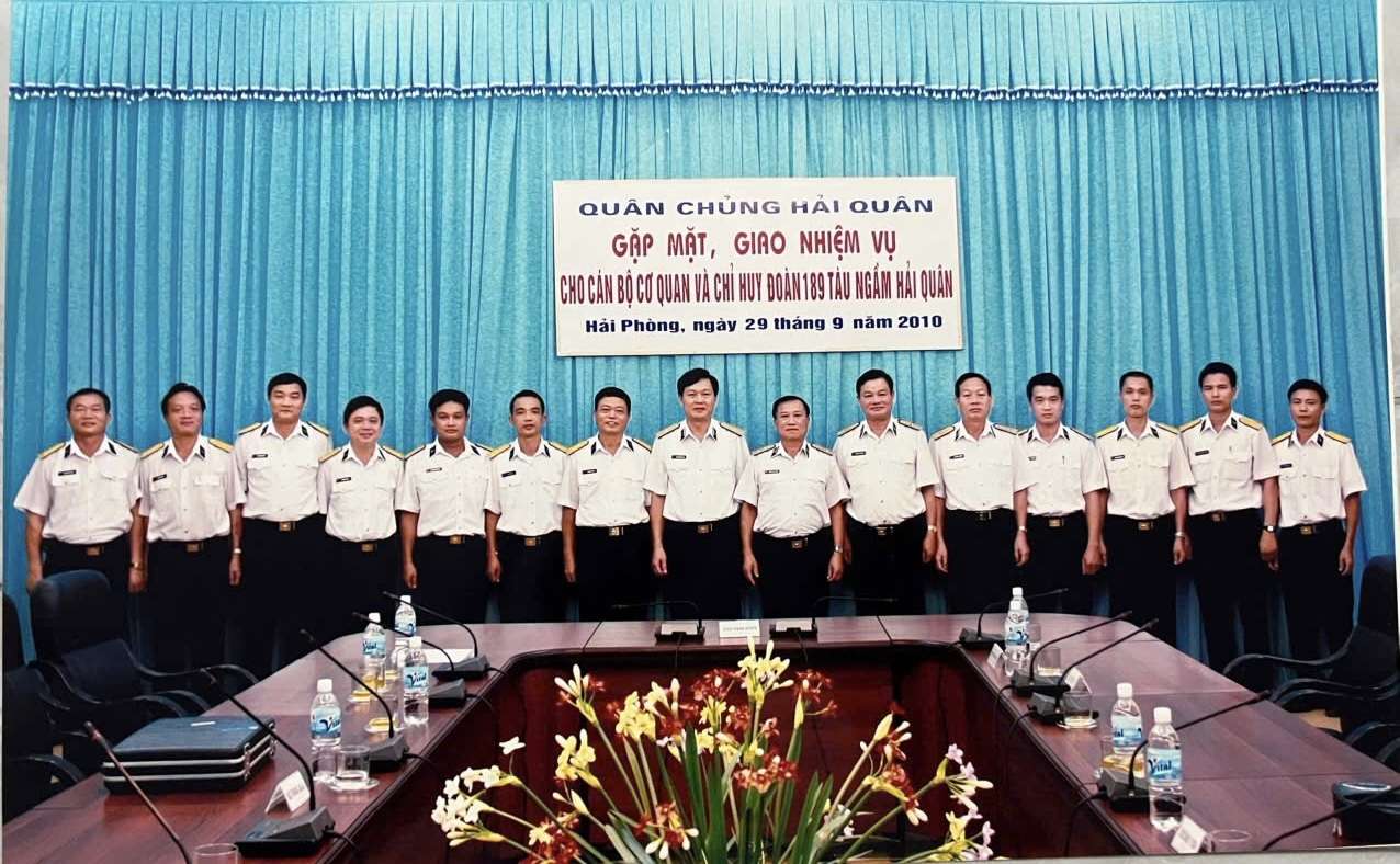 Cán bộ, thủy thủ Lữ đoàn 189 viết tiếp hành trình 40 năm bảo vệ Tổ quốc từ lòng biển sâu