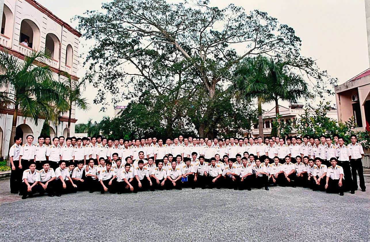 Cán bộ, thủy thủ Lữ đoàn 189 viết tiếp hành trình 40 năm bảo vệ Tổ quốc từ lòng biển sâu