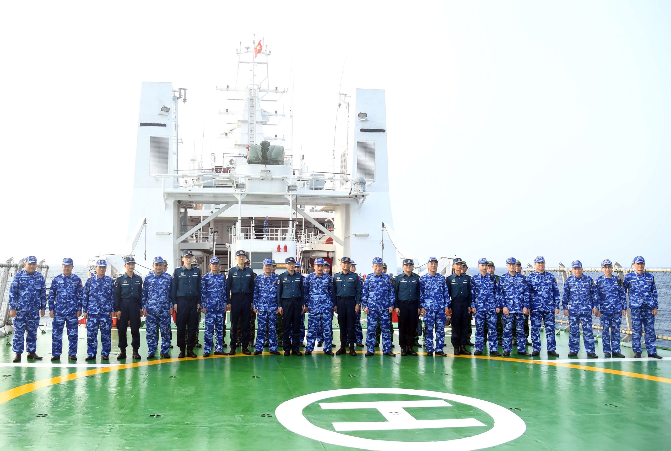 Cảnh sát biển Việt Nam và Trung Quốc hoàn thành chuyến tuần tra liên hợp trên Vịnh Bắc Bộ