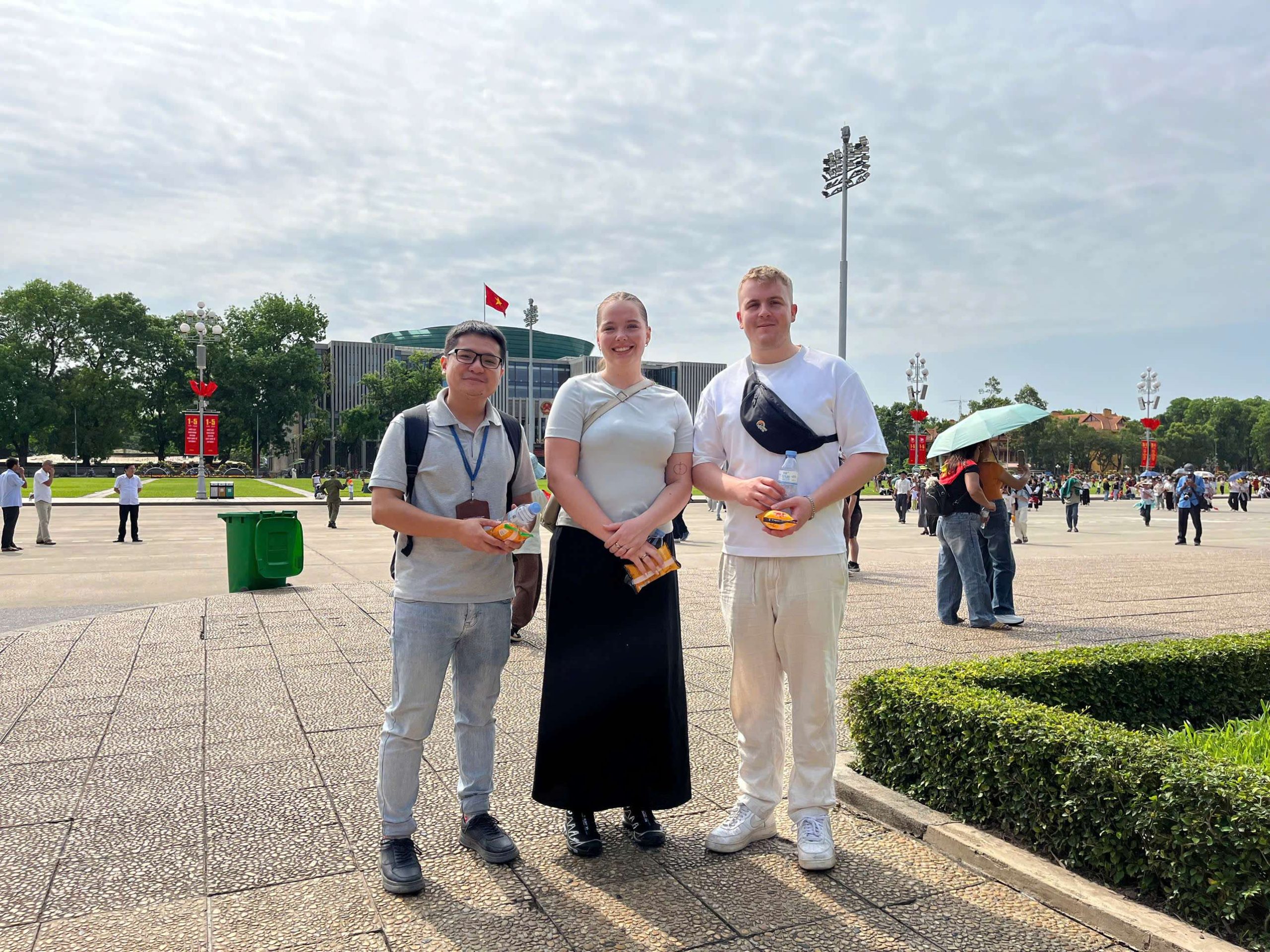 Hà Nội: hỗ trợ 45.000 suất quà tới người dân đến viếng Lăng Bác