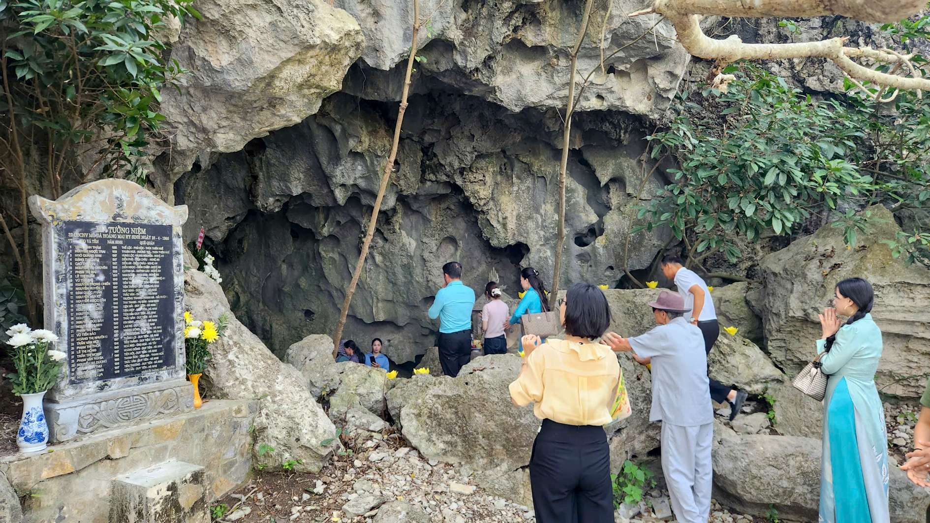 Nghệ An: Tổ chức kỷ niệm 60 năm ngày hy sinh của 33 liệt sĩ TNXP